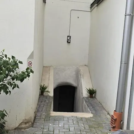 Wagner's Refuge 4 * Riga