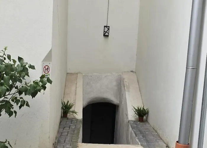 Wagner's Refuge 4 * Riga